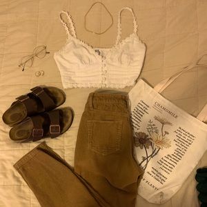 URBAN OUTFITTERS mom jean high rise brown corduroys.